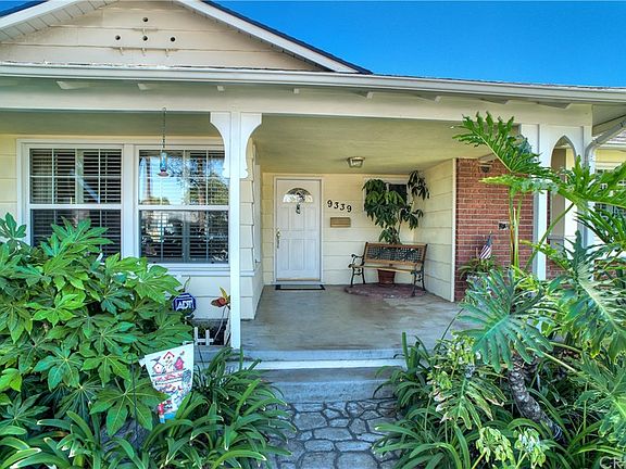 3rd image of 9339 Woodley Ave