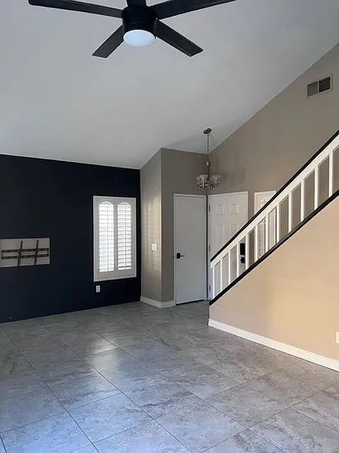 3 bed, 2.5 bath, 1318 sqft, $3,000 — Photo 3