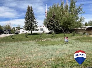 314 S Main St, Pavillion, WY 82523