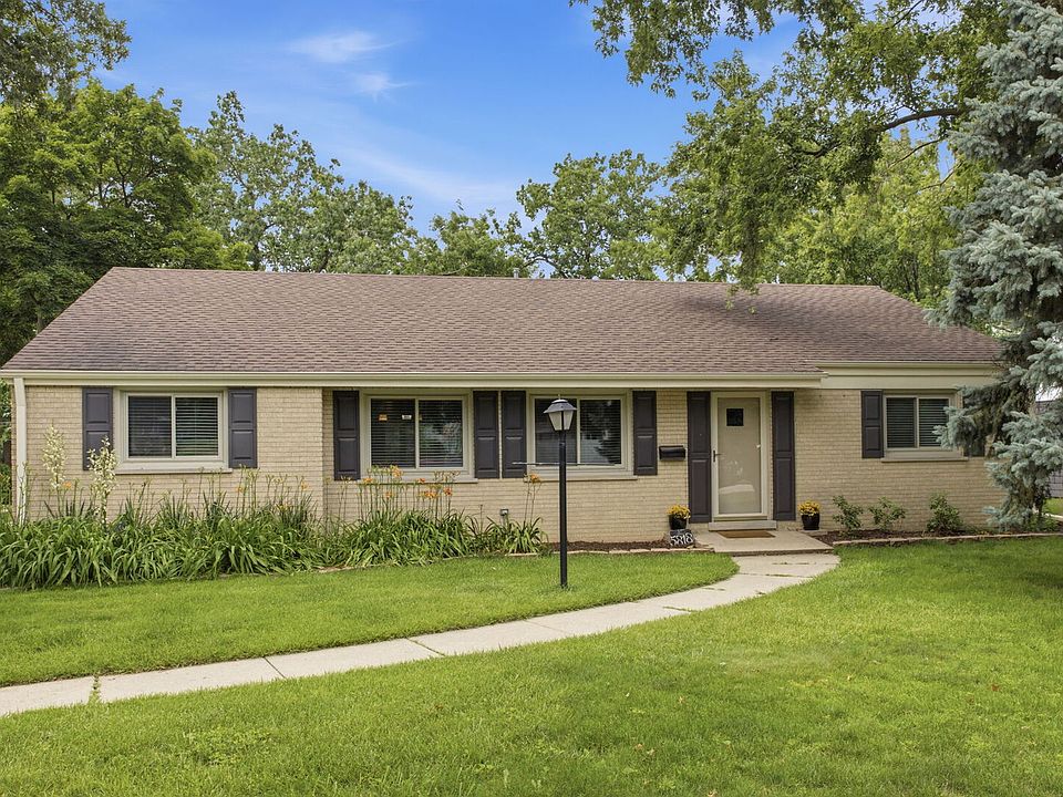 1st image of 5818 Ridgewood Dr