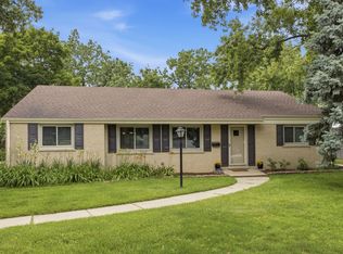 5818 Ridgewood Dr, Western Springs, IL 60558