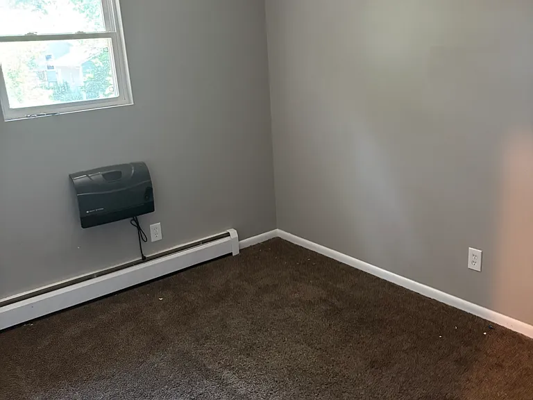 2445 Russell St #1 — Photo 12