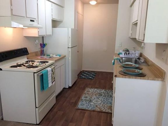 2nd image of 8625 Canterberry Ln #4