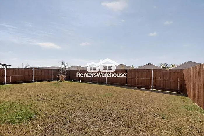 8517 Centerboard Ln — Photo 11