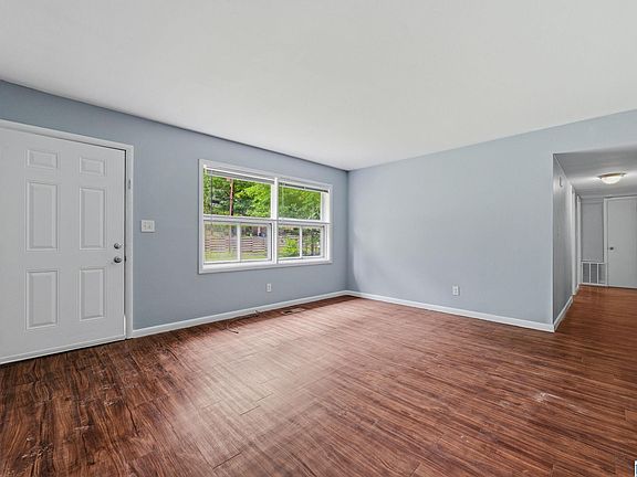 3rd image of 305 16th Ct NW