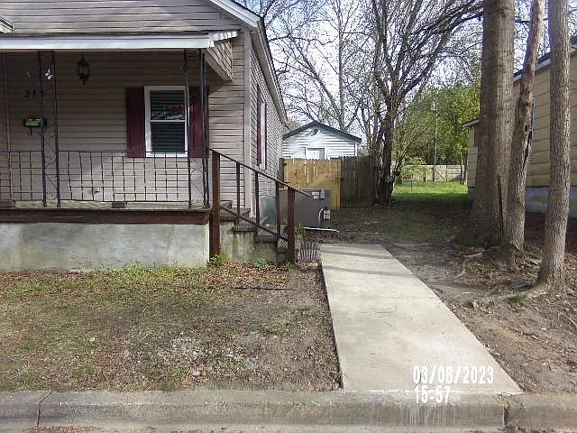 318 Hasty St — Photo 5