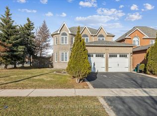 3561 Old Orchard Park Dr, Mississauga, ON L5B 4E3