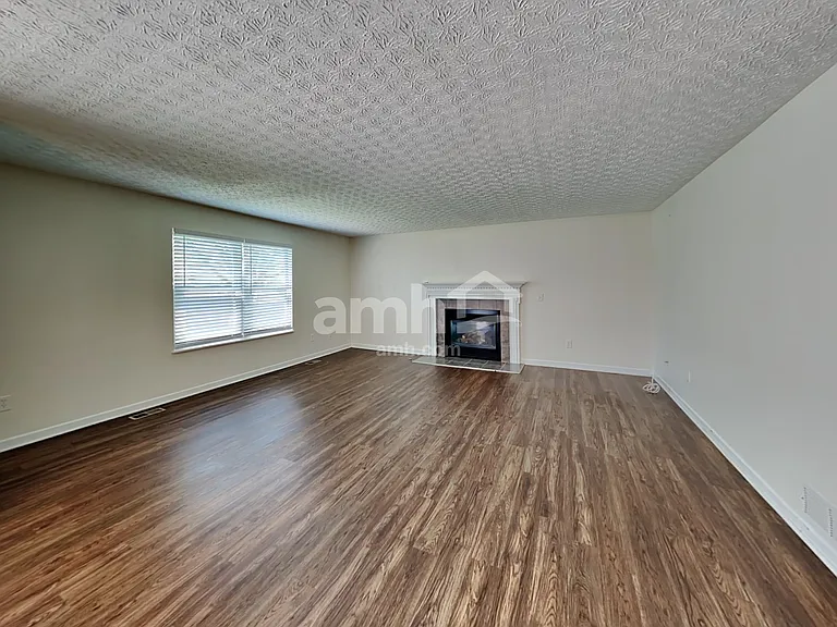 4513 Edgarton Dr — Photo 6