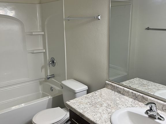 4th image of 1544 E Gateway Cir S #11520382