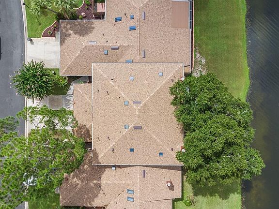 4th image of 182 HERON BAY CIRCLE