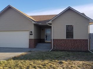 510 Tamarack Ln, Liberal, KS 67901