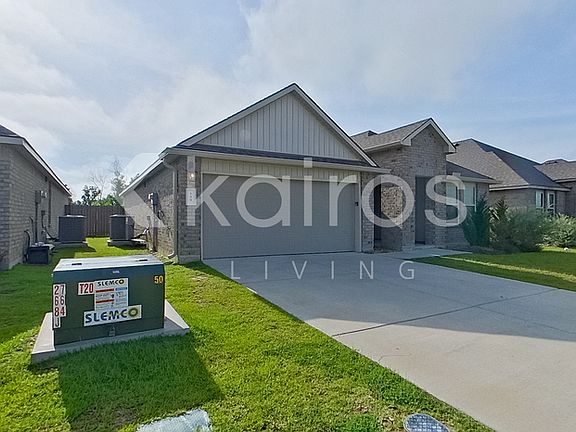 3rd image of 139 Santiago Ct