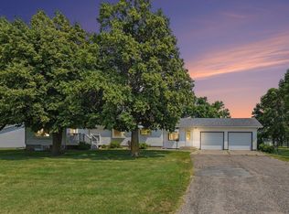 520 S Pleasant Ave, Ramona, SD 57054