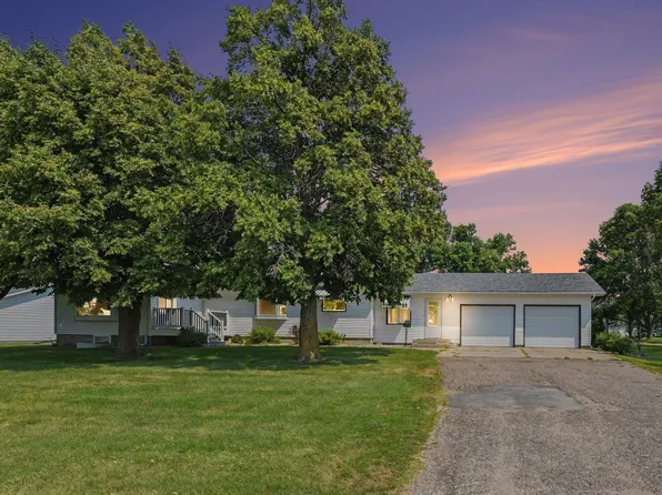 520 S Pleasant Ave, Ramona, SD 57054