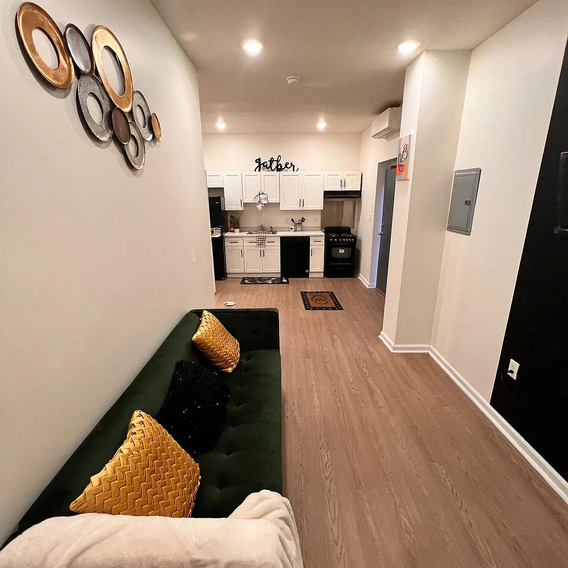 2 bed, $1,495 — Photo 3