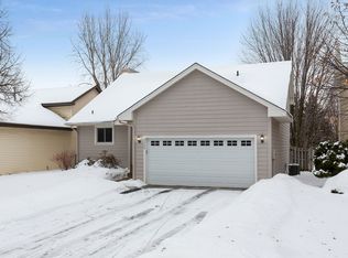 6900 129th St W, Apple Valley, MN 55124