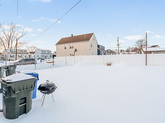 2nd image of 895-901 Port Reading Ave #2