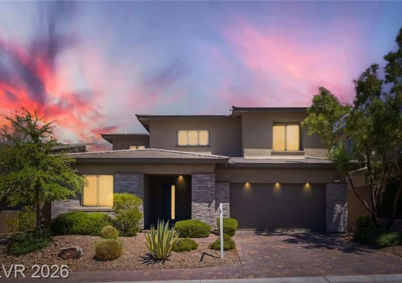 Breathtaking Strip Views Brand New Model in Summerlin 4bed 3.5bath — Photo 1
