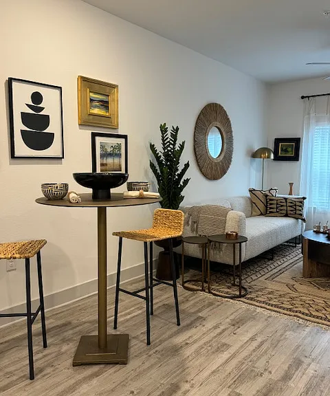 Azalea Bay Apartments — Photo 12