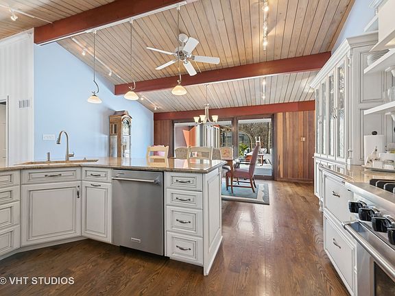 5th image of 8 Big Oak Ln