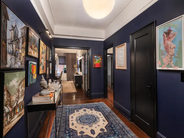 1070 Park Avenue 5D image 3 of 12