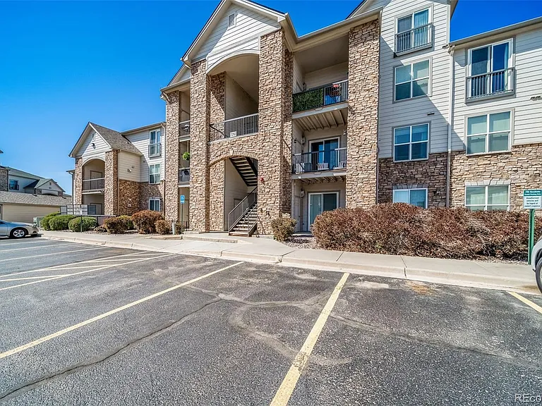 7292 S Blackhawk St #203 — Photo 36