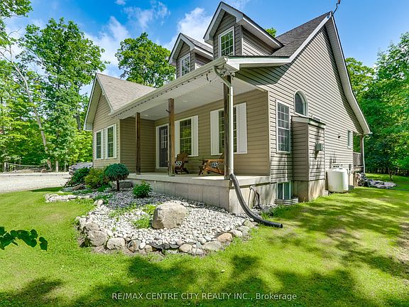 3rd image of 26098 Kerwood Rd