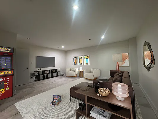 Rented by Pear NYC LLC | media 17