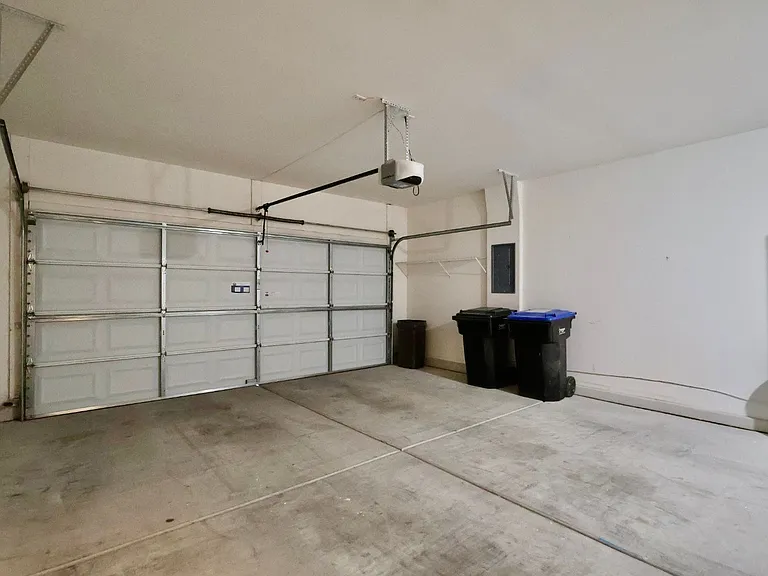 1605 Williamsport St — Photo 13