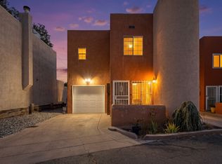 1264 Rosemont Ave NW, Albuquerque, NM 87104