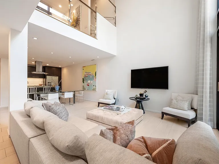 109 Chandler St #1 — Photo 7