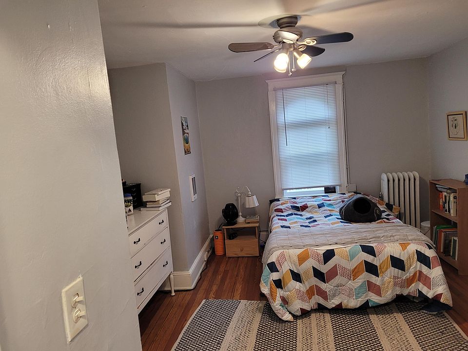 1st image of 300 E University Pkwy #4
