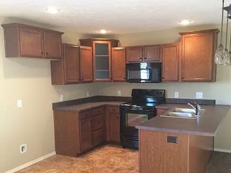 2604 W Saige Dr — Photo 2