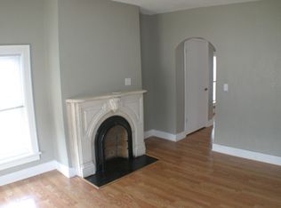 419 W 3rd St APT 2, Dixon, IL 61021