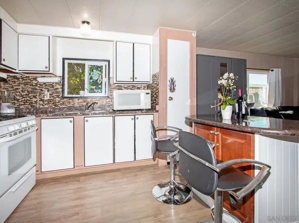 13641 Poinsettia Dr #21, Poway, CA 92064