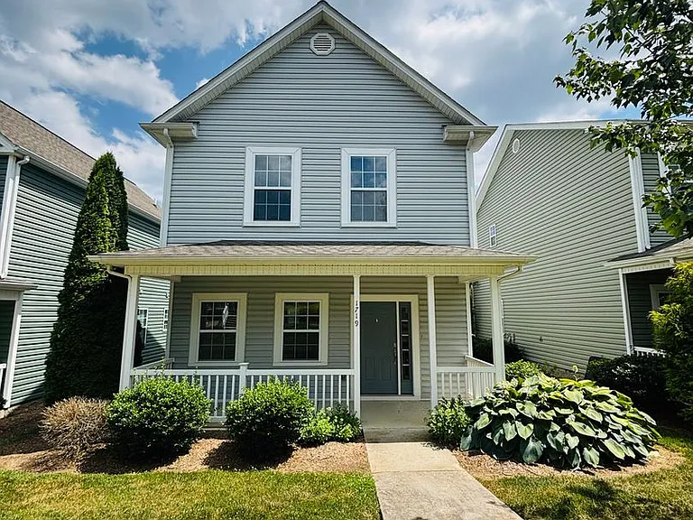 1719 Aden Ln — Photo 1