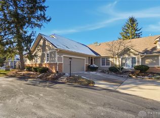 25 Martingham Ct, Beavercreek, OH 45440