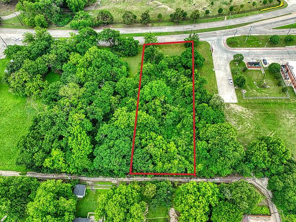 2nd image of 225 E Laureland Rd