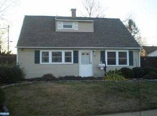 587 Elbridge Rd, Morrisville, PA 19067