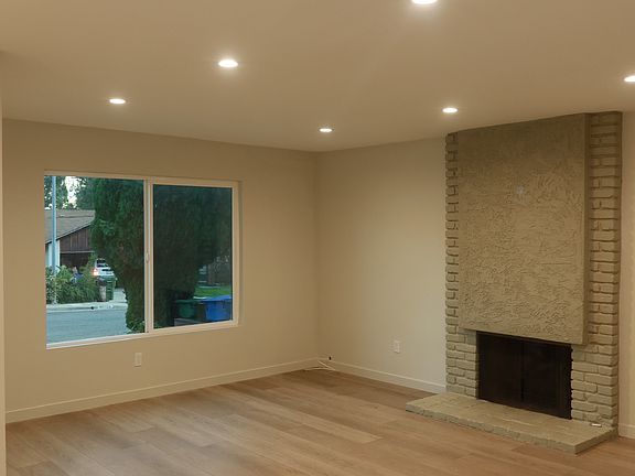 3rd image of 12719 Shenley St
