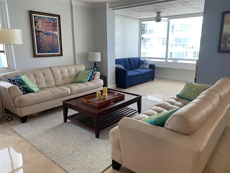 3600 Galt Ocean Dr #9C — Photo 3