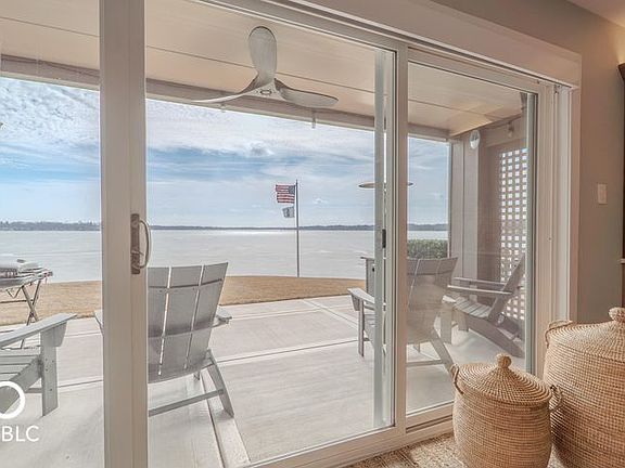 3rd image of 8127 Lake Shore Dr APT 1