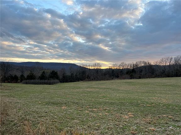 3rd image of 1426 County Road 921