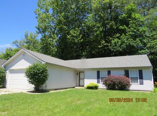 8864 Woodpointe Cir, Indianapolis, IN