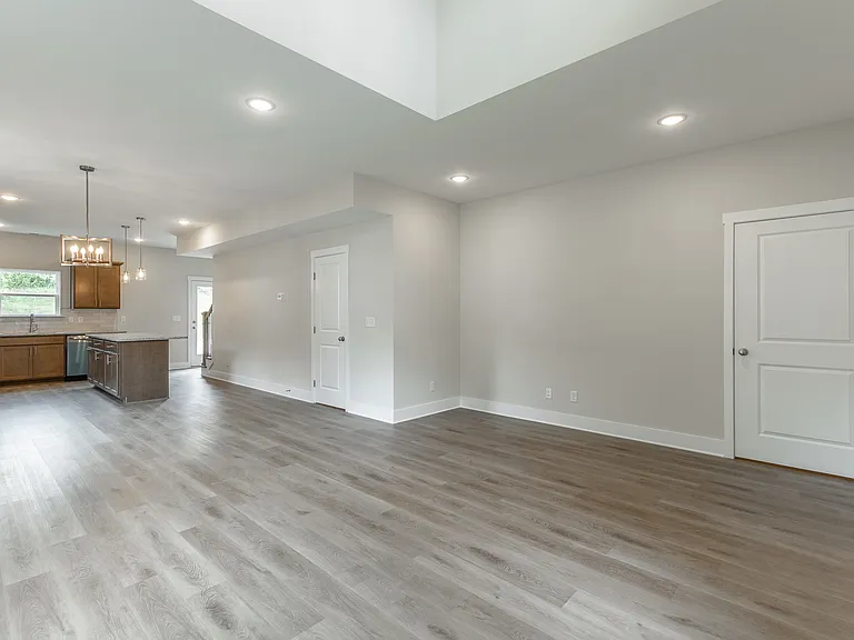4688 Heiskell Dr — Photo 5