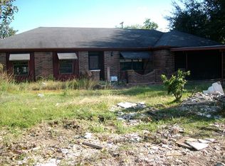 6124 13th St, Port Arthur, TX 77642