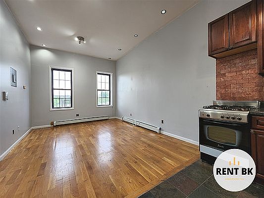 1st image of 165 Central Ave #3L