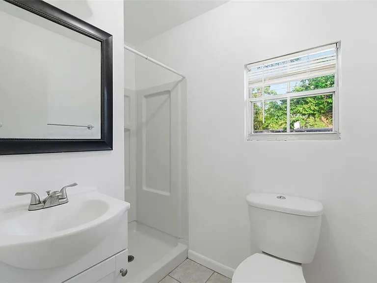 2206 Page Ave — Photo 25