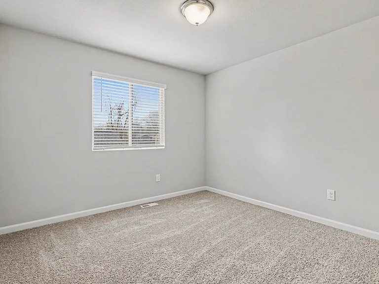 1030 Maple Ave — Photo 8