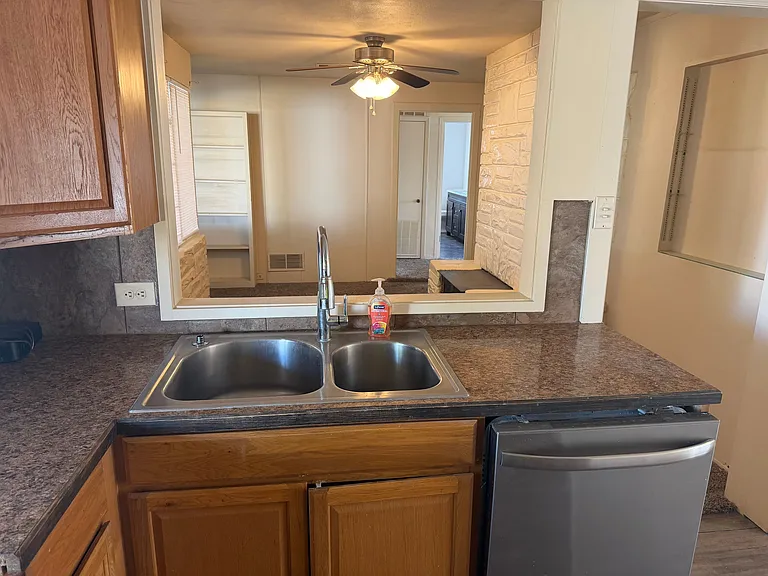 3300 Princeton Ave — Photo 17